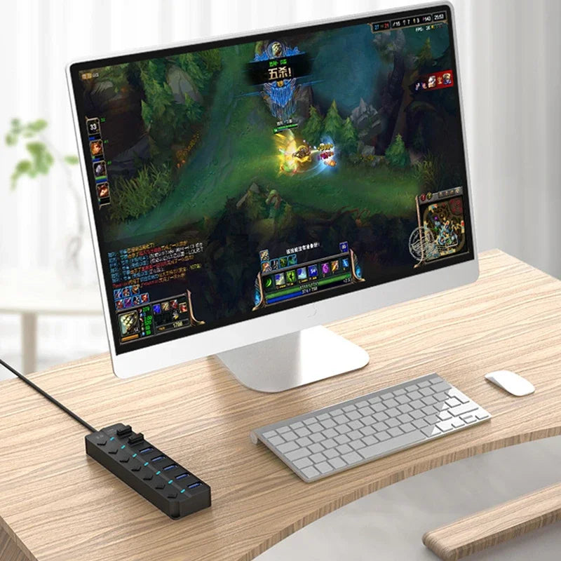 4/7-Port USB 3.0 Hub with LED Indicator Independent Switch Control for